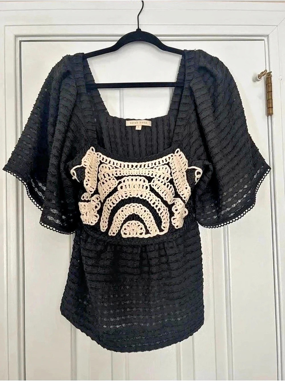 sarah hann Flutter-Sleeve Crochet Top Black & White Small